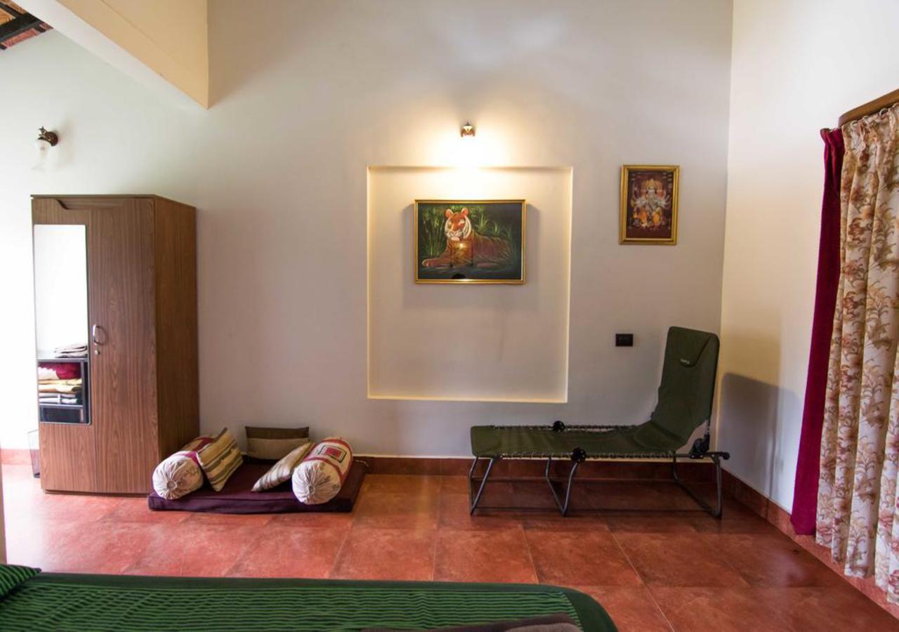 Wanders In Travel Company Hotel Madikeri Luaran gambar