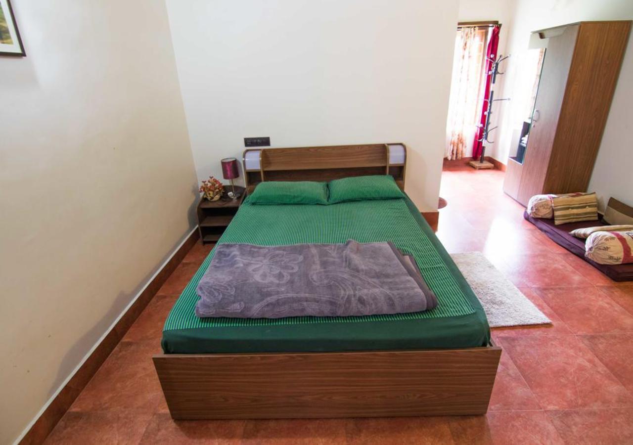 Wanders In Travel Company Hotel Madikeri Luaran gambar